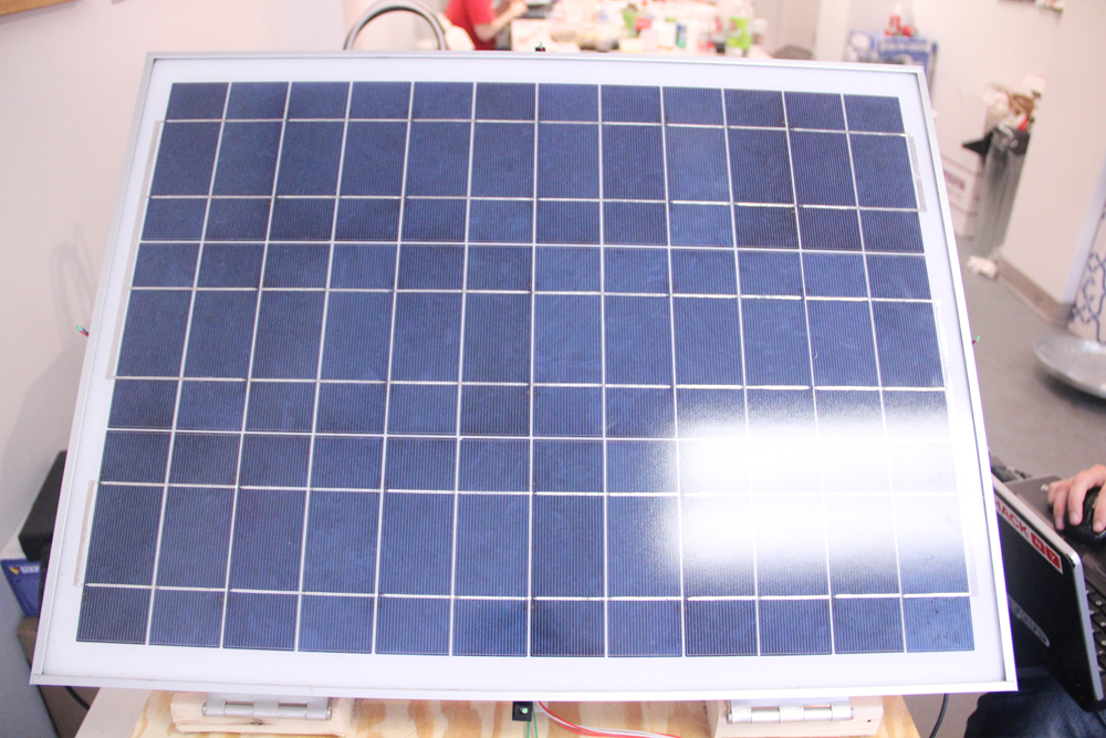 Front View of Solar Panel and Four Quadrature LEDs on each of the four sides