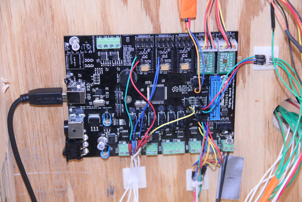 The MightyBoard MotherBoard, Controlling the action from underneath